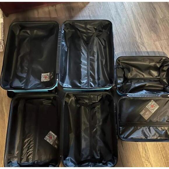 travel bags - Picture 2 of 3